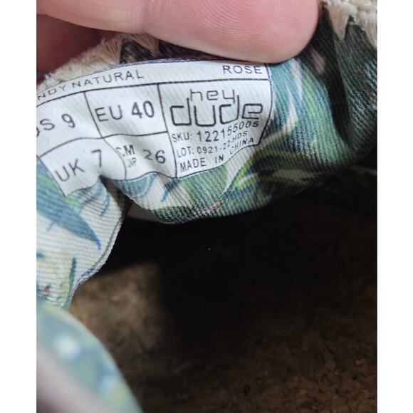 Hey Dude Women's Natural Wendy Canvas Comfort Slip on Sneaker Size 9 - Picture 5 of 6